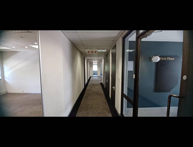 639M² OFFICE TO LET IN HYDE PARK